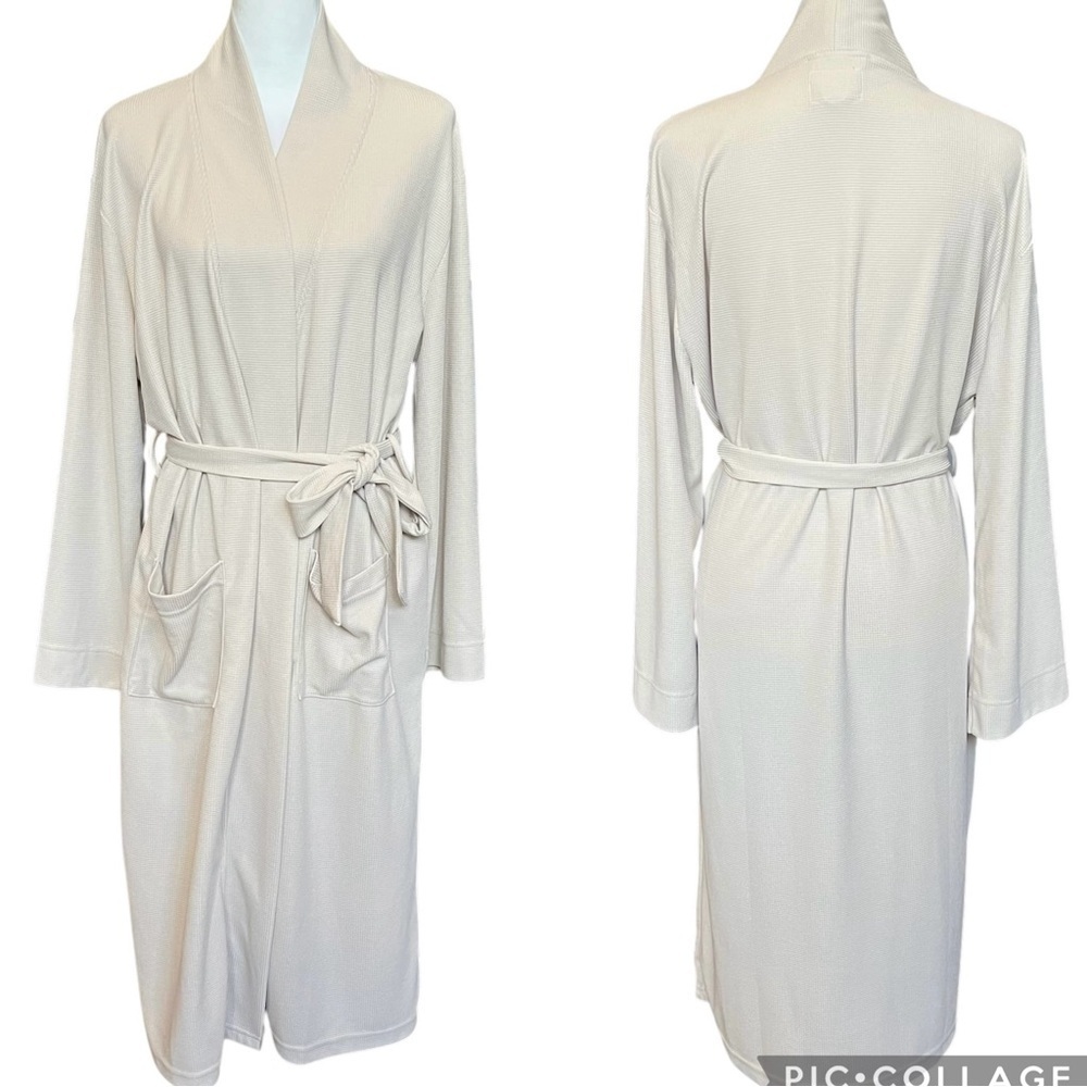 Line and Dot Women’s S/M Cream Waffle Knit Robe Pockets Below Knee Long Sleeve
